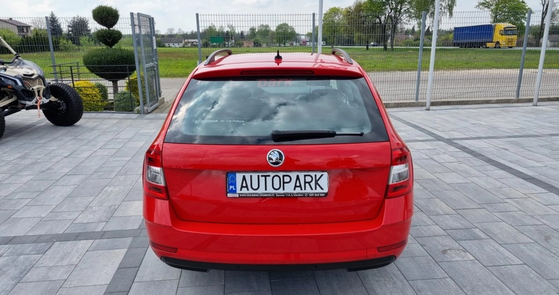 Skoda Octavia cena 49900 przebieg: 149900, rok produkcji 2020 z Kosów Lacki małe 277